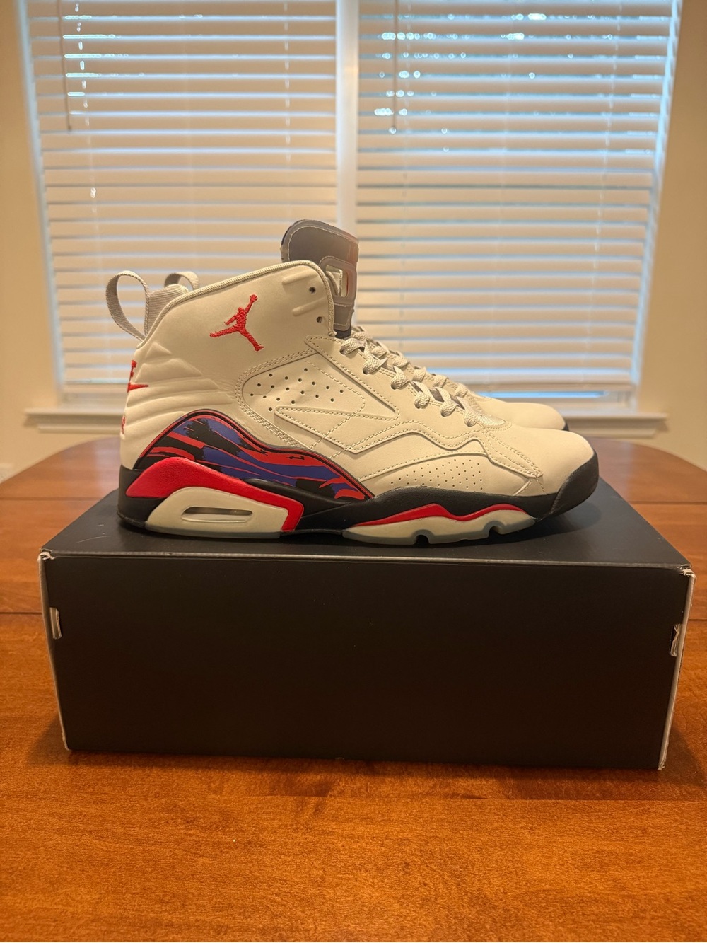 Jordan MVP Raptors Home - Picture 2 of 11